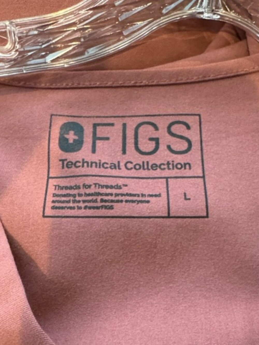 Casma Three-Pocket Scrub Top, mauve - Picture 8 of 10